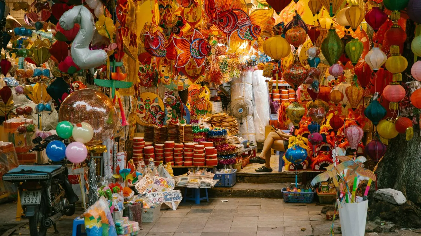 где купить в нячанге сувениры