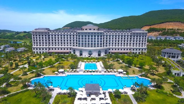 отель marriott нячанг